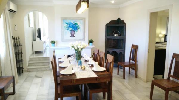 Villa Narnia, 3br with private swimming pool and a sauna, Prenota  Hotel a Costa del Sol con piscina, Piscina