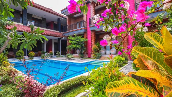 Mia Guest House, Buchen Sie  Hotels mit Pool in Badung, Schwimmbad