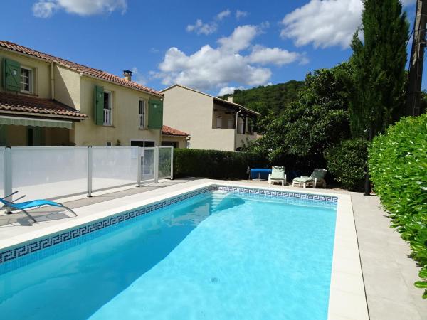 Villa in La Tour-sur-Orb with Pool & Garden, Réserver  Hôtels à Hérault avec piscine, Piscine