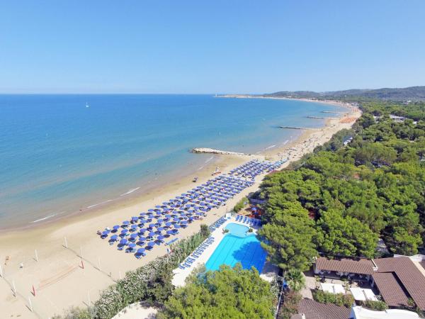Villaggio Gabbiano Beach, Buchen Sie  Vieste Foresta Umbra