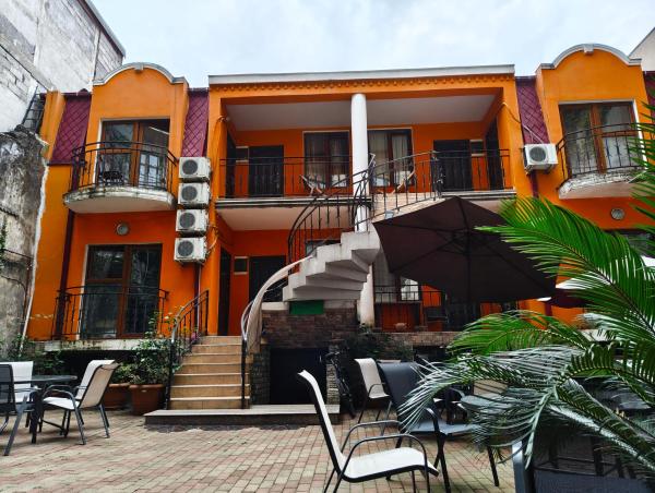 Hotel Lulu, Book  Batumi 