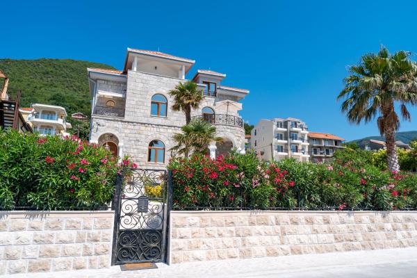 Villa Garden Beach, Reserva ahora  Bijela 