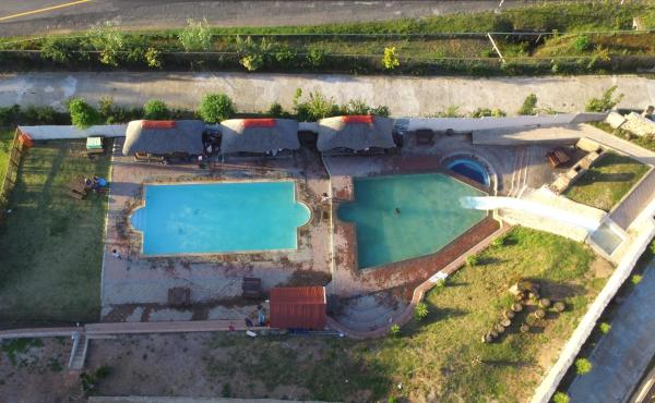 Stone Crescent Hotel, Buchen Sie Bed & Breakfast Hotels in Albany mit Pool, Schwimmbad