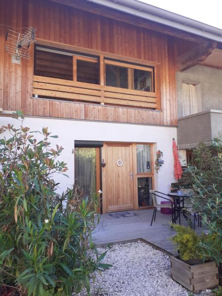 Lac et montagnes en un clin doeil, Prenota  Hotel a Alvernia con parcheggio, Parcheggio