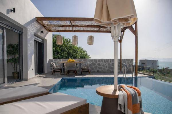 Villa Petalouda -Private pool Marvelous Views of the Ionian Sea, Reserva ahora  Paleros 