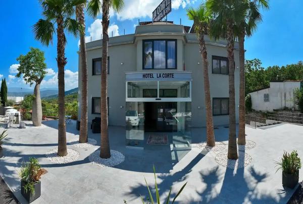 La Corte park hotel spa, Buchen Sie  Palma Campania Kampanien