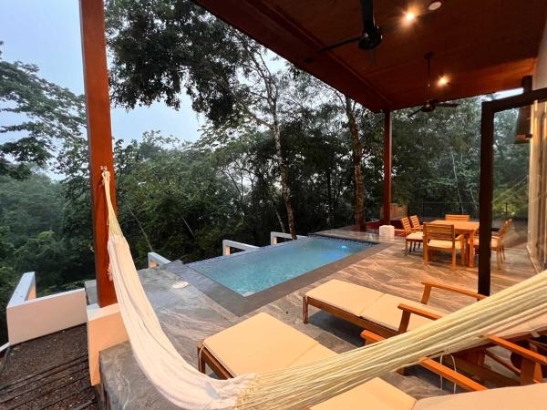Villa 10 at Chial Reserve Exclusive Jungle Retreat, Réserver  Big Eddy Cayo