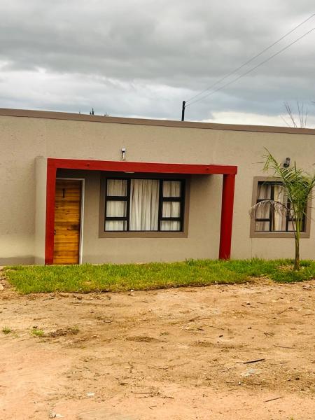 Emgwenyeni Guest house, Buchen Sie  Hotels in Manzini mit Parkplatz, Parkplätze