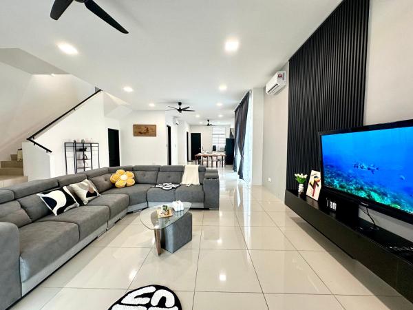 4BR Cozy Villa for 16 Pax Quiet Area & Spacious, Prenota  Simpang Ampat Penang