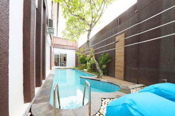 Mertasari Beach Villa Sanur, Réserver  Hôtels avec piscine à Pesanggaran, Piscine
