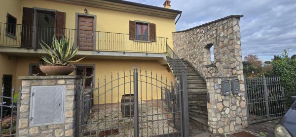Villarada 2 Arezzo, Buchen Sie  Hotels in Arezzo mit Parkplatz, Parkplätze