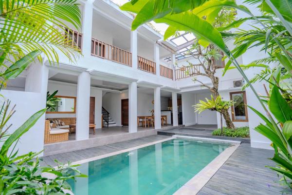 5-BR Villa in Canggu, Quiet Area, Private Pool, Reserva ahora  Hoteles con piscina en Bali, Piscina