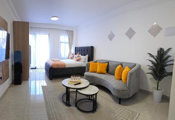Shelana Luxe Home near UN & Village Market, Buchen Sie  Ruaka 