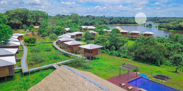 Amazon Tucuna Resort, Prenota  Hotel con piscina a Amazonas, Piscina