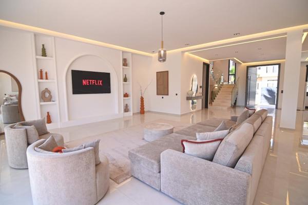 Villa Marrakech - Argan Golf - Swimming Pool, Buchen Sie  Hotels in Marrakech-Safi mit Parkplatz, Parkplätze