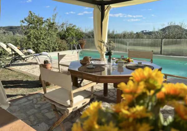 Villa la Peleca by Nicola Real Estate, Buchen Sie  Hotels mit Pool in Stiava, Schwimmbad