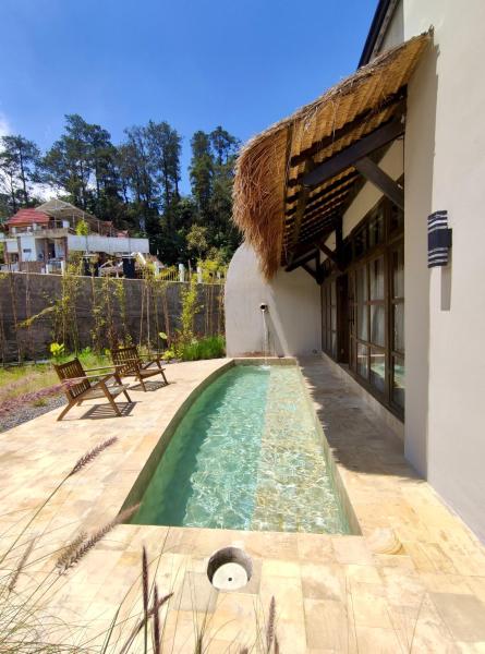 Lotus by Suasana Villa, Buchen Sie  Sarangan Jawa Timur