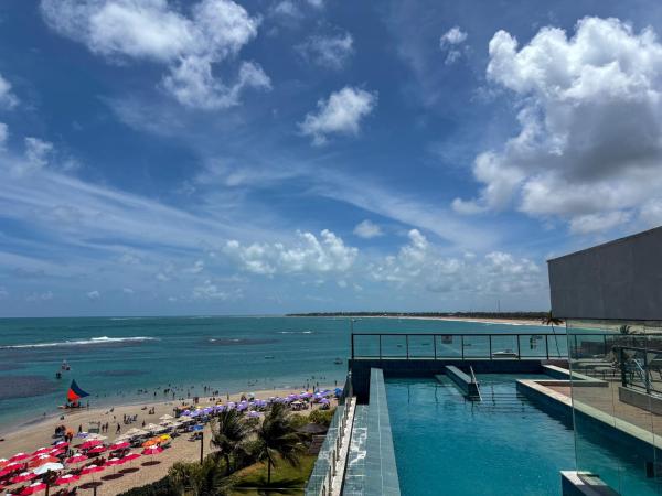 Pé na areia com piscina privativa - Flat premium em Porto de Galinhas, Reserva ahora  Hoteles con piscina en Noreste de Brasil, Piscina