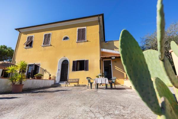 Casale di Mare by ElbaSummer, Reserva ahora  Hoteles en Elba con aparcamiento, Aparcamiento