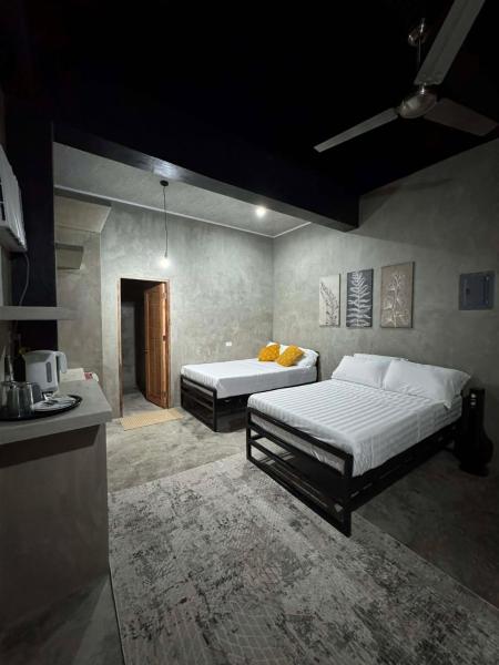 greyhouse moalboal, Buchen Sie  Hotels in Cebu mit Parkplatz, Parkplätze