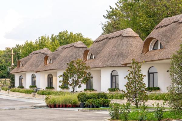 Ayana Coral Bay Resort, Book  Slatina 