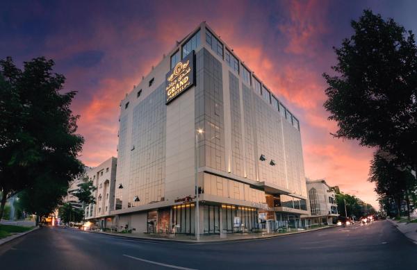 Grand hotel alhamra, Buchen Sie  Hotels in Provinz Mekka mit Parkplatz, Parkplätze