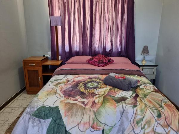 Ukhozi Petal Pods, Buchen Sie  Umtata 