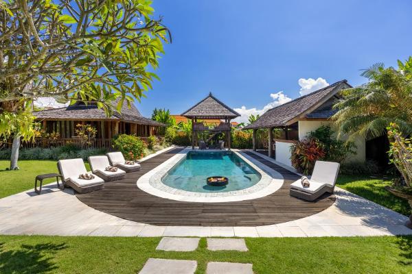 Villa Lina by Optimum Bali Villas, Reserva ahora  Hoteles en Bali con desayuno, Desayunos