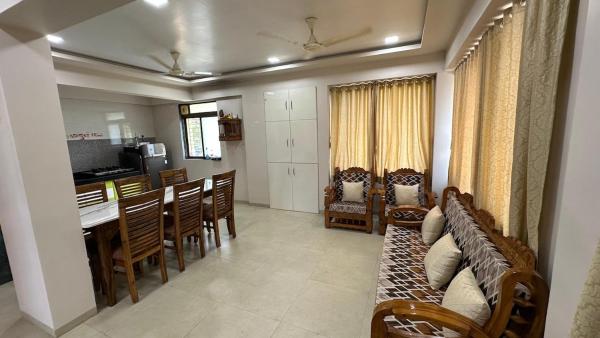Cool Breeze Villa, Réserver  Hôtels à Maharashtra avec piscine, Piscine