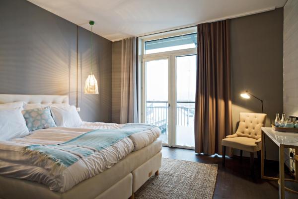 Pier 16 Hotell & Restaurang