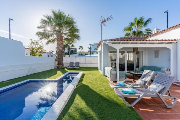 Villa near the ocean with private pool and garage, Buchen Sie  Hotels mit Pool in Teneriffa, Schwimmbad