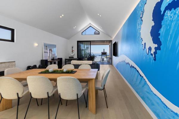 Studio Luxe - Luxury Beachfront Villa, Prenota  Port Noarlunga South Australia del Sud