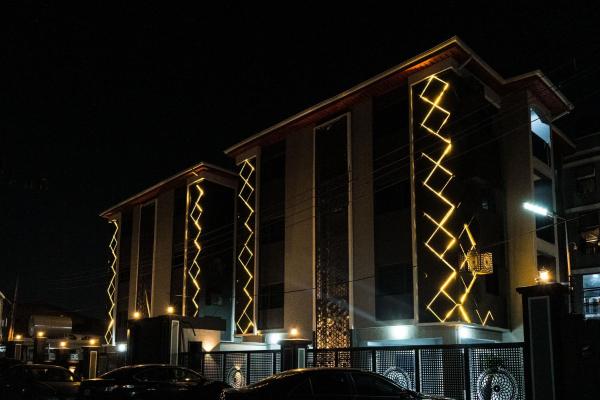 Main Avenue Residence Lagos, Buchen Sie  Hotels mit Pool in Lagos, Schwimmbad