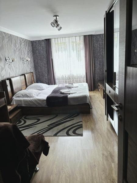 Dachi Apartment, Buchen Sie Ferienwohnung Hotels in Kakheti mit Parkplatz, Parkplätze