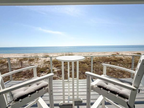 Gulf-Front Villa A-6 Pool Access Sleeps 6, Prenota  St. George Island Panhandle Florida
