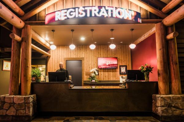 Twin Pine Casino & Hotel, Prenota  Middletown 