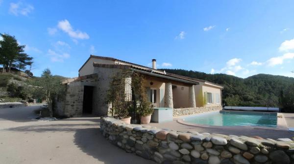 Mondon Le Haut, Prenota Hotel Hotel con piscina a Alvernia, Piscina