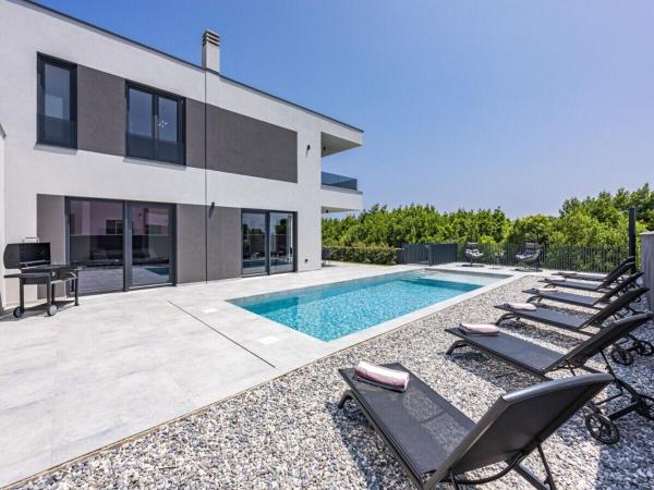 Villa in Medulin with swimming pool, Reserva ahora  Premantura Pula