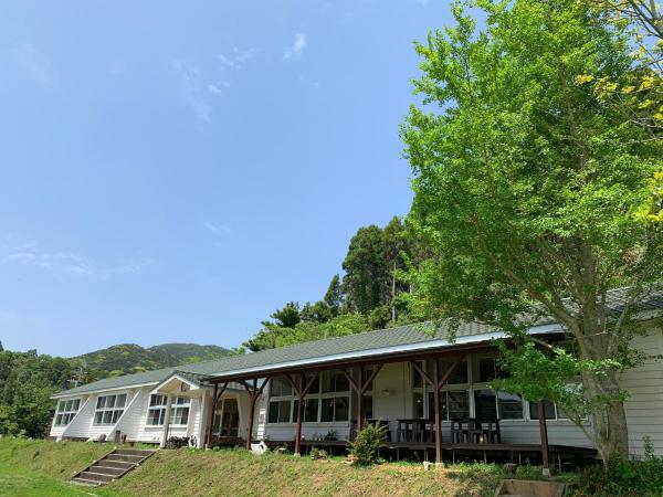 里山のいぶき舎, Buchen Sie  Hotels in Kyushu mit Parkplatz, Parkplätze