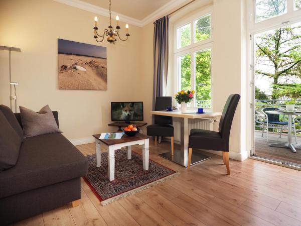 Brise Villa Lindenstraße App 05, Reserva ahora  Hoteles en Usedom con aparcamiento, Aparcamiento