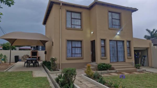 Nkwe Guesthouse, Buchen Sie  Roodepoort Gauteng