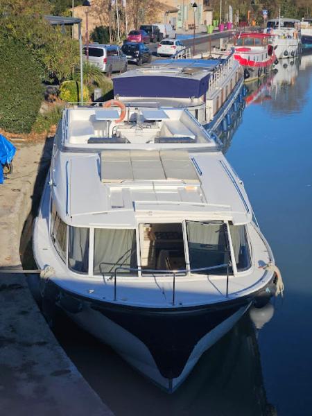 NAVYLIS Croisière, Réserver  Hôtels à Capestang avec parking, Parking