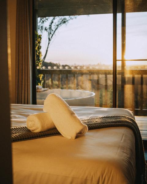 Nebesa, Prenota  Hotel a Mudgeeraba con parcheggio, Parcheggio