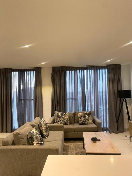 Luxury 2bedroom Penthouse at the Lennox, Reserva ahora  Hoteles en Gran Acra con aparcamiento, Aparcamiento