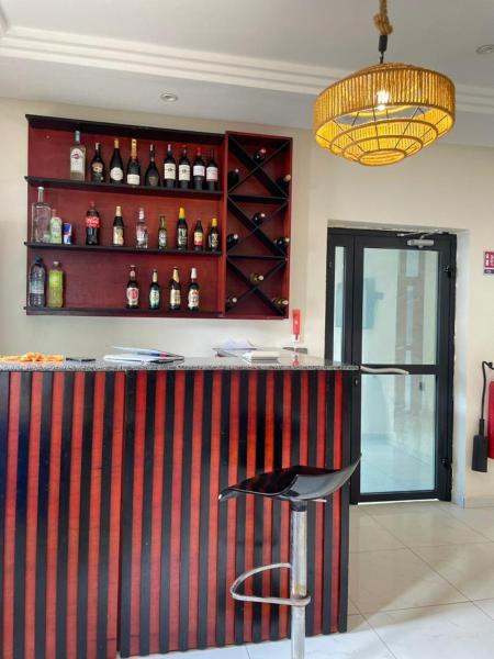 Hotel Njenka, Buchen Sie  Jaunde Mfoundi