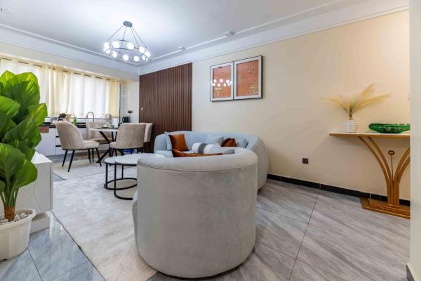 Furnished one bedroom apartment with swimming fully equipped gym ample parking space children playing ground and amazing city views, Buchen Sie Ferienwohnung Nairobi CBD Nairobi