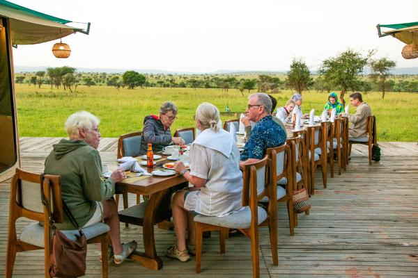 Pori Pori Lodges & Camps, Prenota  Parco Nazionale del Serengeti Serengeti
