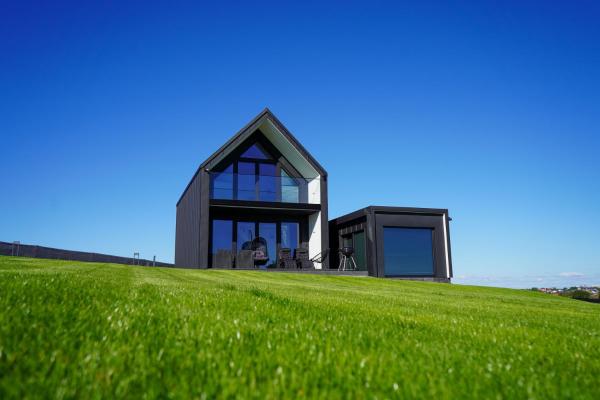 Black barn, Reserva ahora  Hoteles en Pomerania Occidental con piscina, Piscina