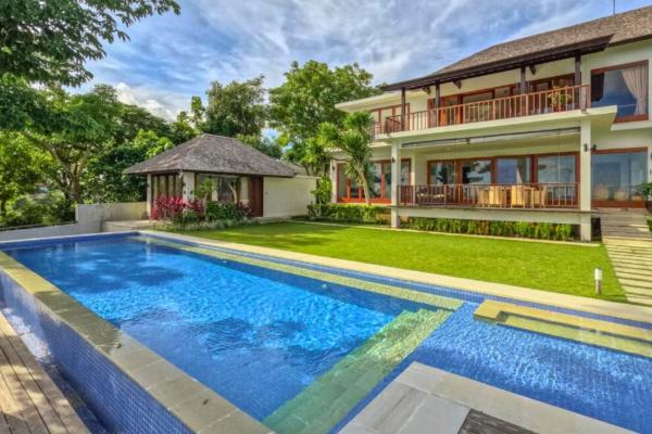 Gamila Spacious Nature 4 BR Private Pool Villa ZN394, Reserva ahora  Hoteles con piscina en Bali, Piscina
