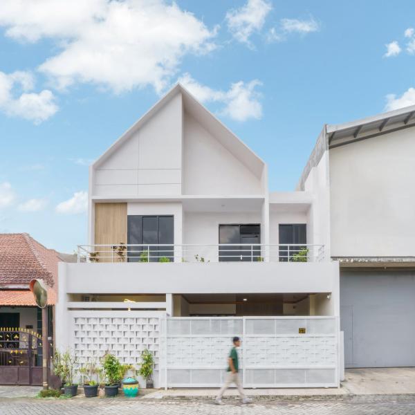 Sierra Villa Malang - Private Swimming Pool - 4 BR, Prenota  Ngadipuro East Java